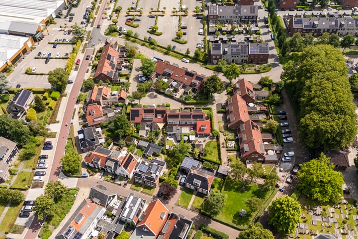 Photo 48 of Pieter Meeterstraat 8