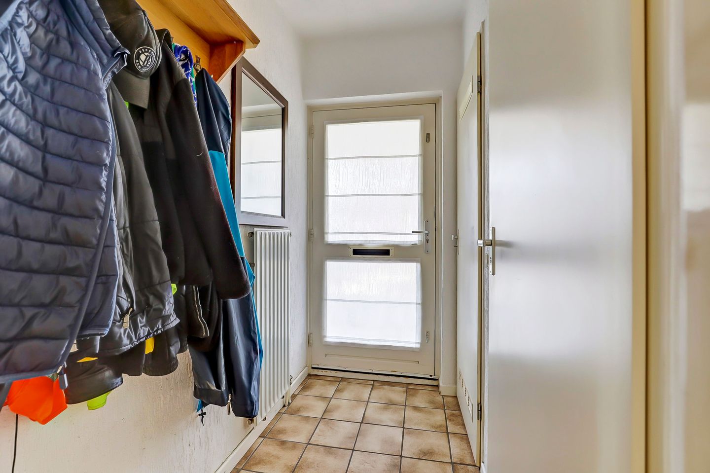 Foto 5 van Veldm. Montgomeryhof 55