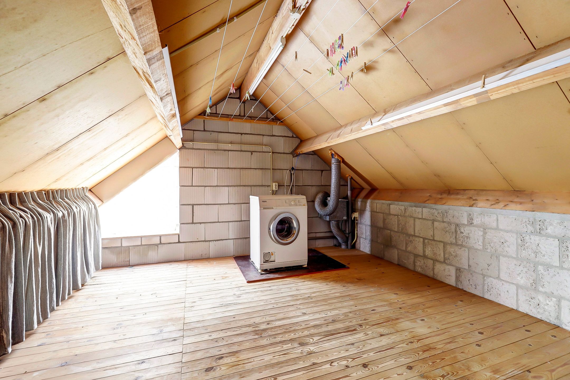 Foto 21 van Veldm. Montgomeryhof 55