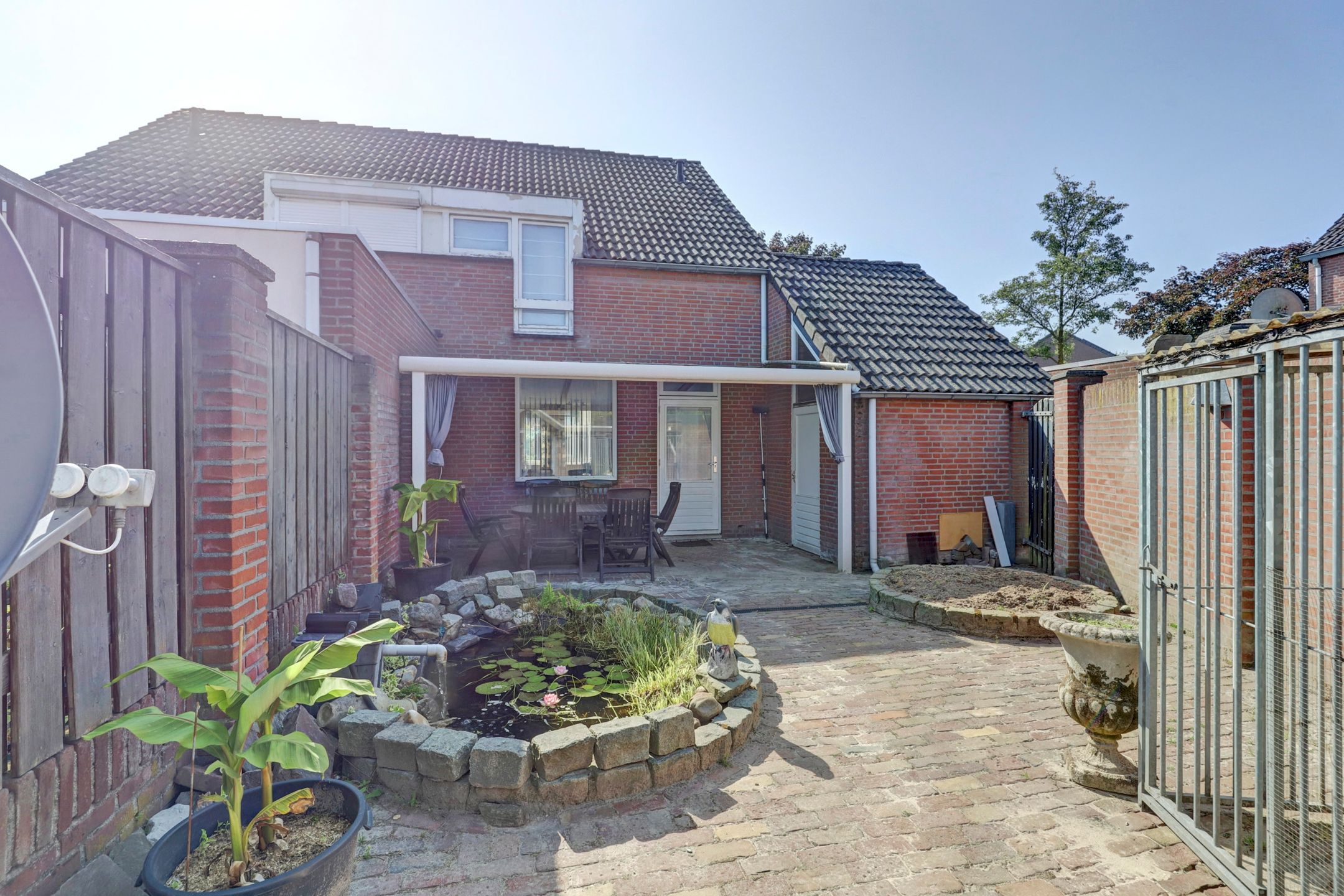 Foto 30 van Veldm. Montgomeryhof 55