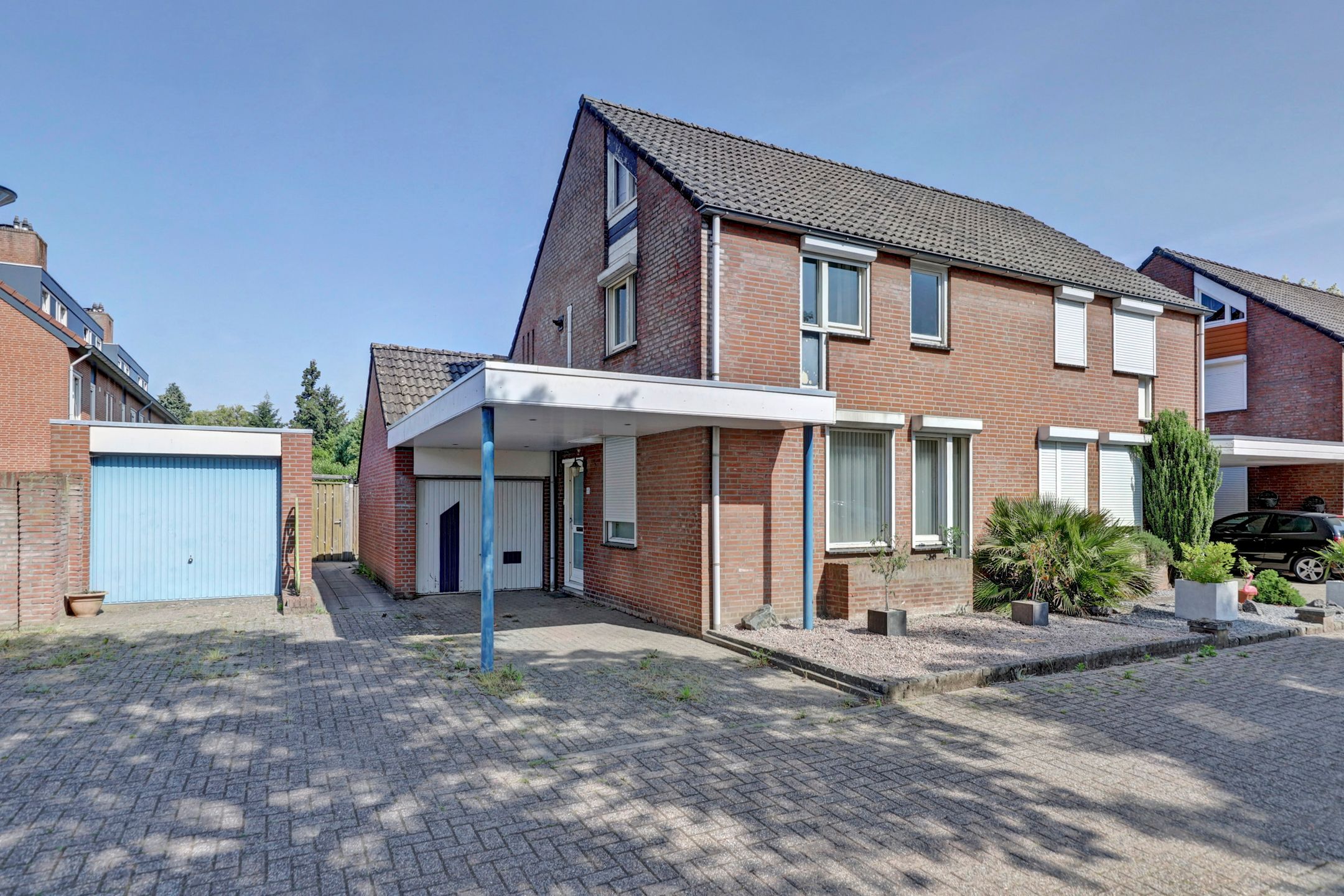 Foto 33 van Veldm. Montgomeryhof 55