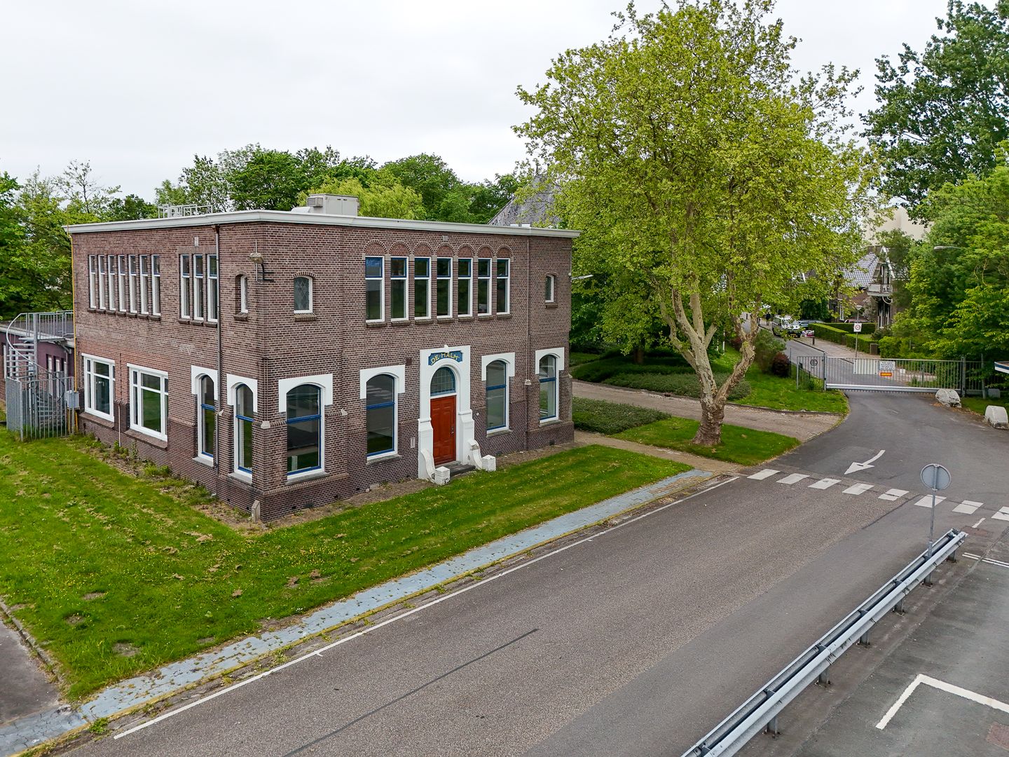 Bekijk foto 5 van Halmstraat 3
