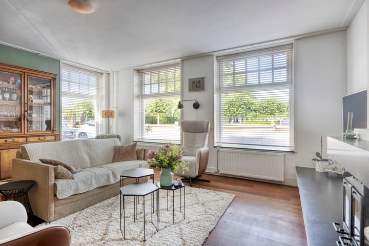 Foto 5 van Dorpsplein 29