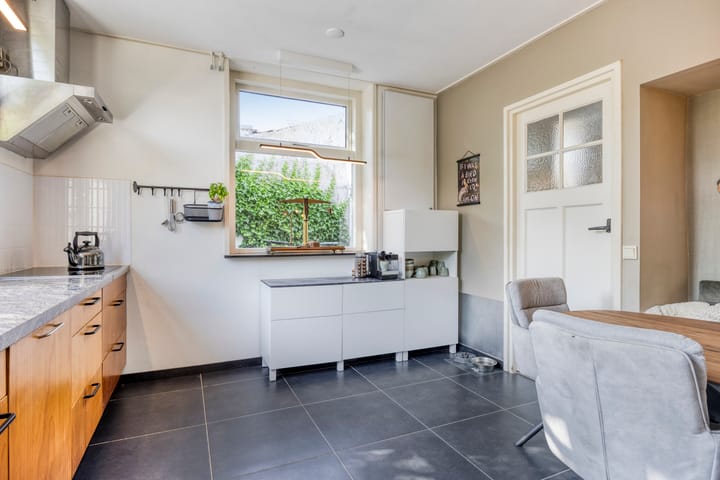 Photo 8 of Dorpsplein 29