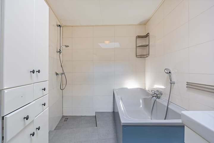 Photo 14 of Dorpsplein 29