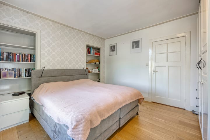 Photo 18 of Dorpsplein 29