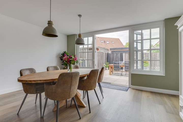 Foto 13 van Aurora 8