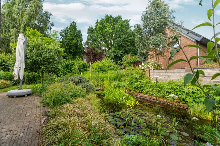 Foto 36 van Voorstraat 8