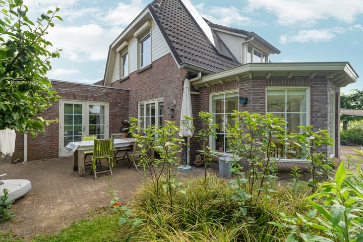 Foto 39 van Voorstraat 8