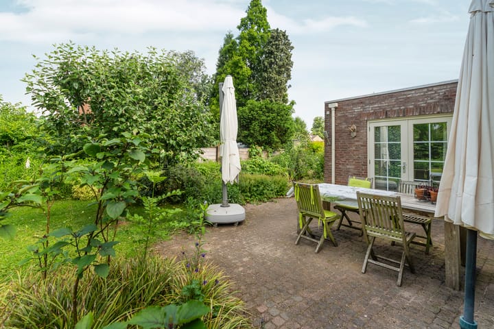 Foto 40 van Voorstraat 8