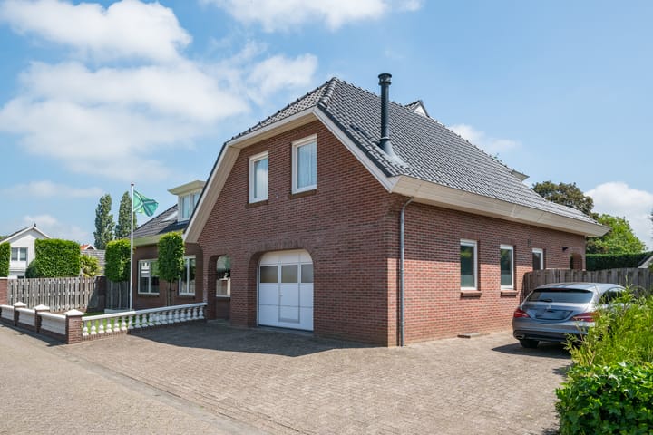 Foto 94 van Dorpsstraat 51-A