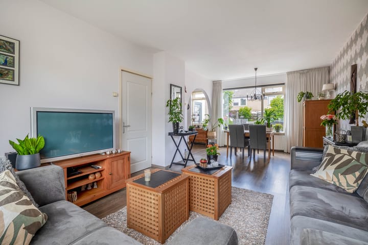 Photo 15 of Klimopstraat 9