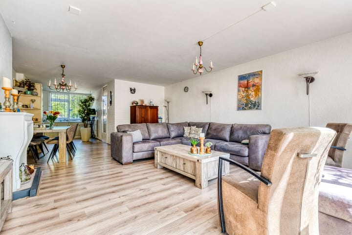 Foto 2 van Moutmolenstraat 25