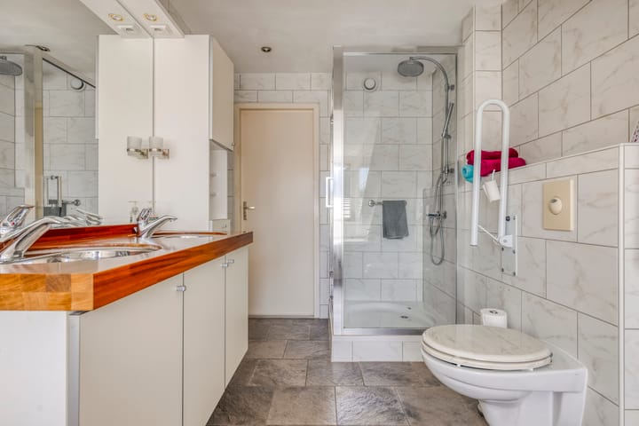 Photo 21 of Moutmolenstraat 25