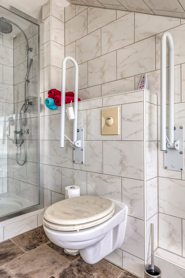 Photo 22 of Moutmolenstraat 25