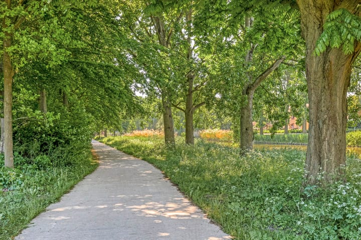 Photo 37 of Moutmolenstraat 25