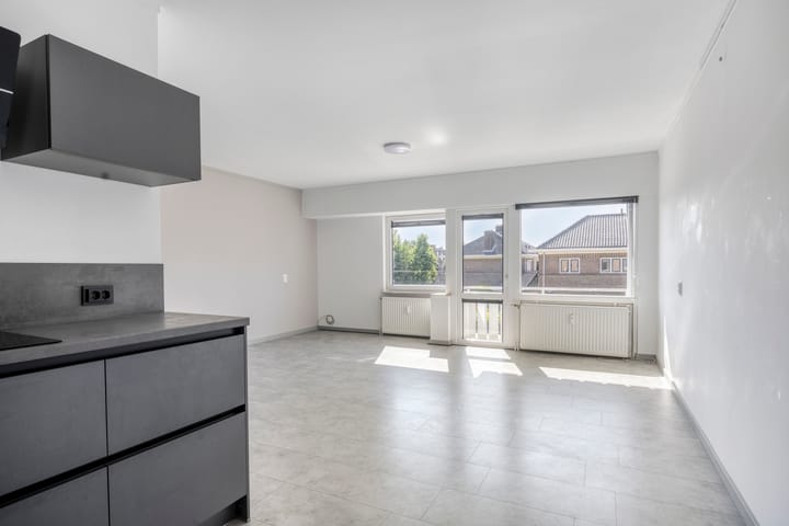 Foto 15 van Vijverlaan 1-6