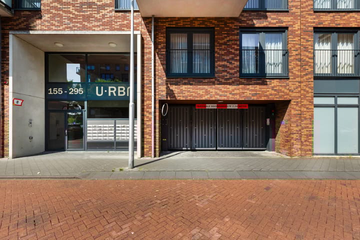 Foto 4 van Miles Davisstraat 253