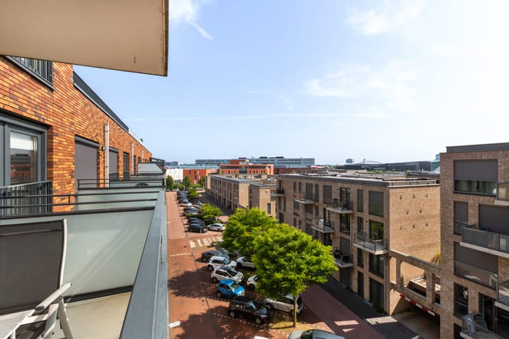 Foto 28 van Miles Davisstraat 253