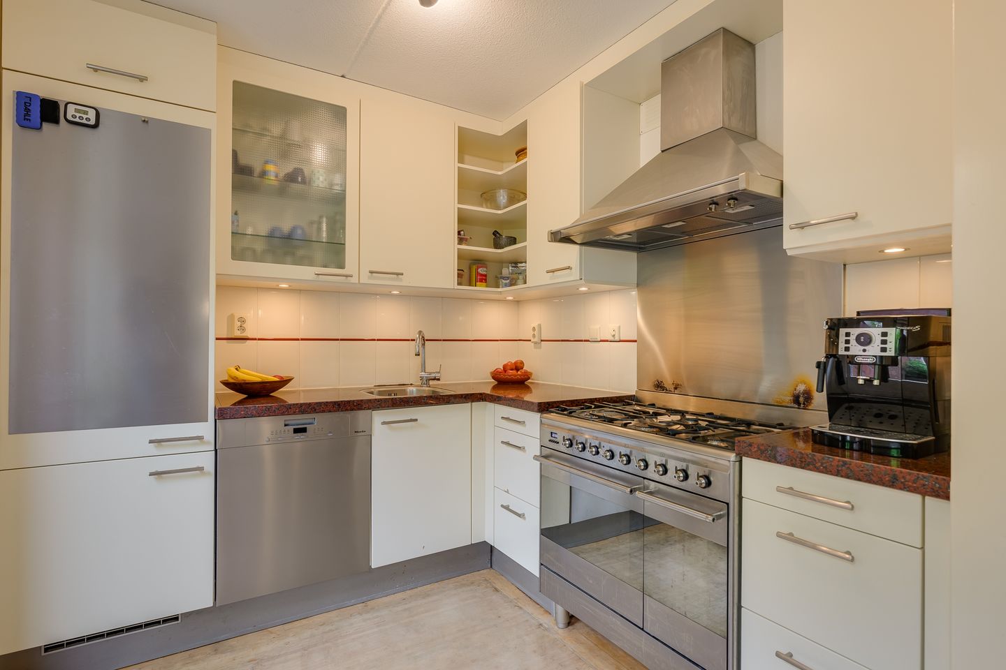 Foto 4 van Alexander Adamskistraat 1