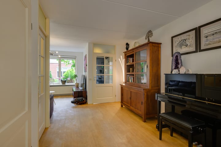 Foto 8 van Alexander Adamskistraat 1