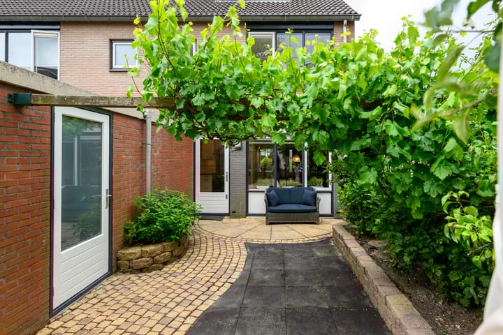 Foto 22 van Alexander Adamskistraat 1