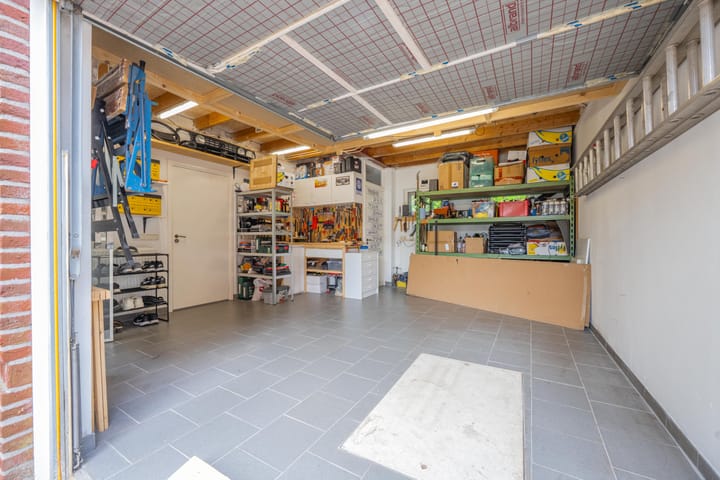 Foto 24 van Meidoornstraat 9