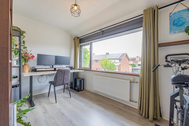 Foto 35 van Meidoornstraat 9