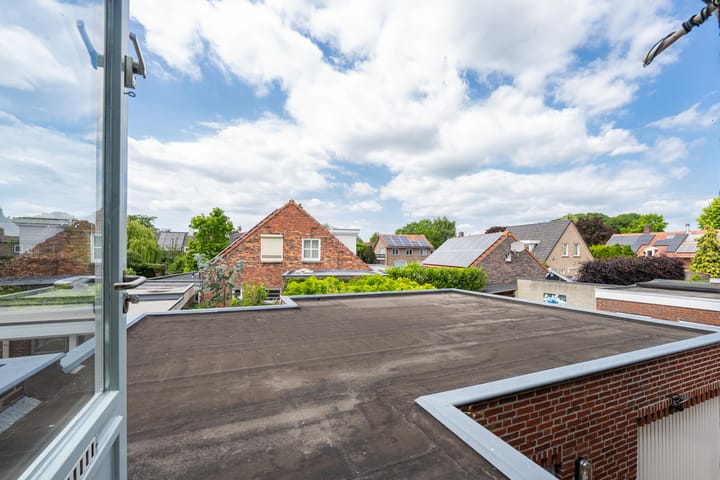 Foto 46 van Meidoornstraat 9