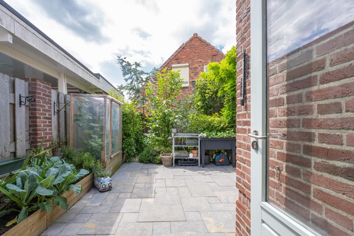 Foto 59 van Meidoornstraat 9