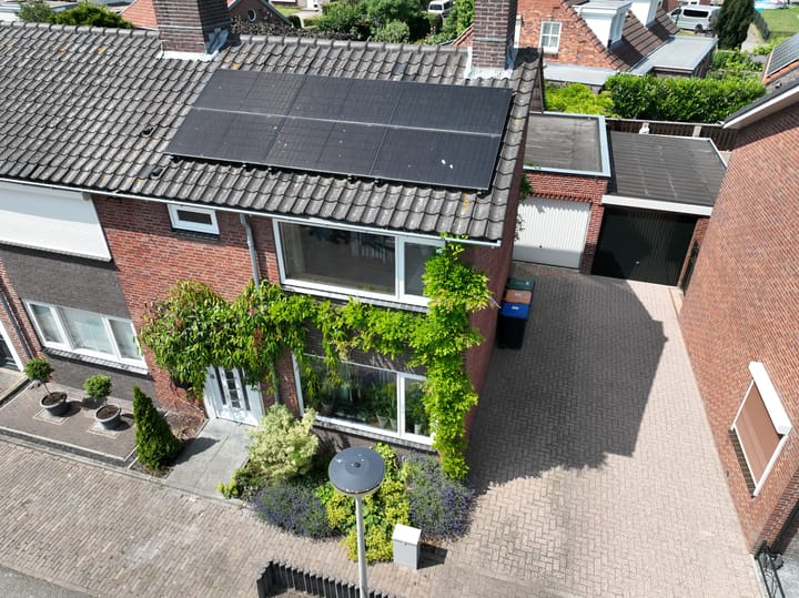 Foto 64 van Meidoornstraat 9