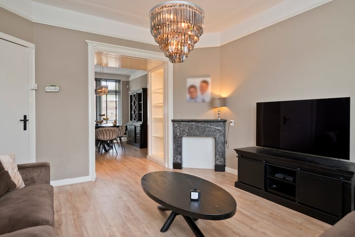 Foto 13 van Johan de Wittlaan 205