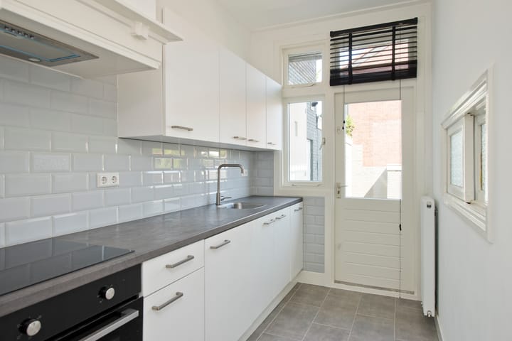 Foto 28 van Johan de Wittlaan 205