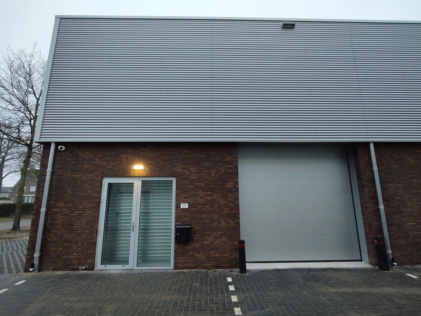 View photo 2 of Rooseindsestraat 11-F
