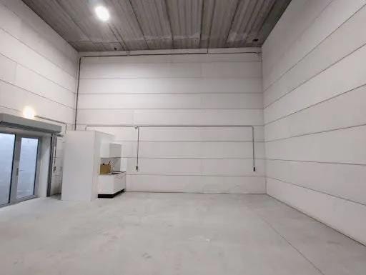 View photo 3 of Rooseindsestraat 11-F