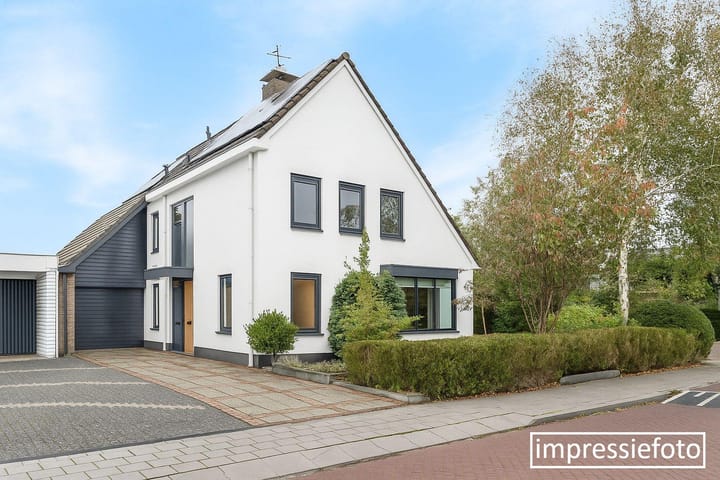 Foto 1 van Margrietlaan 34