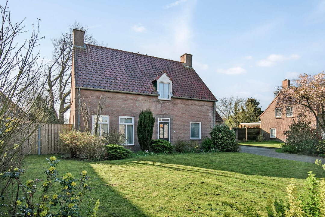 Photo 38 of Broekstraat 7-B