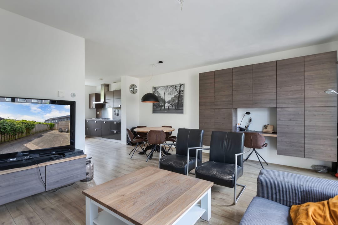 Foto 11 van Annie Zernikeweg 21