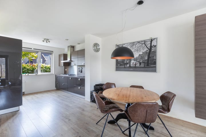 Foto 13 van Annie Zernikeweg 21