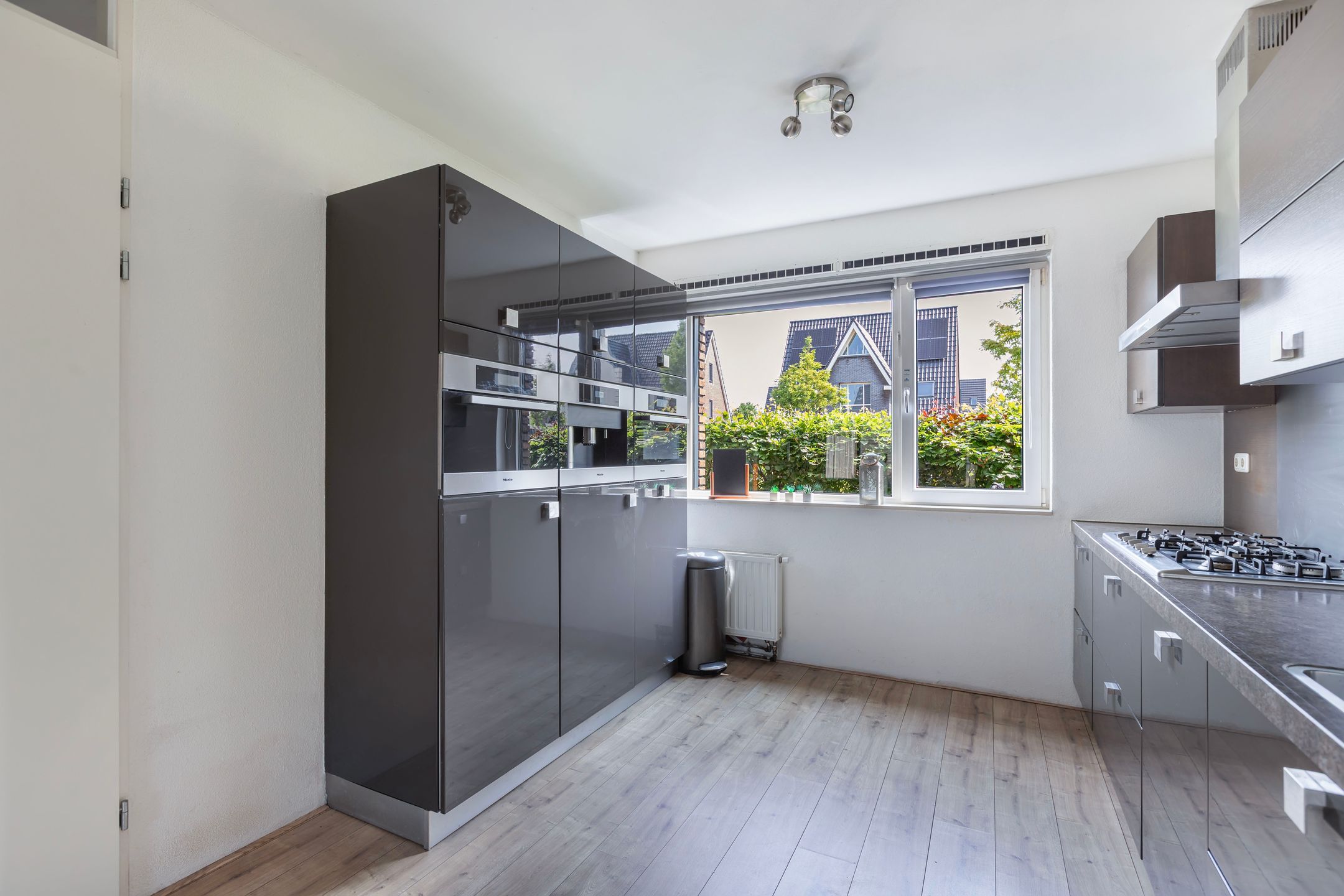 Foto 15 van Annie Zernikeweg 21