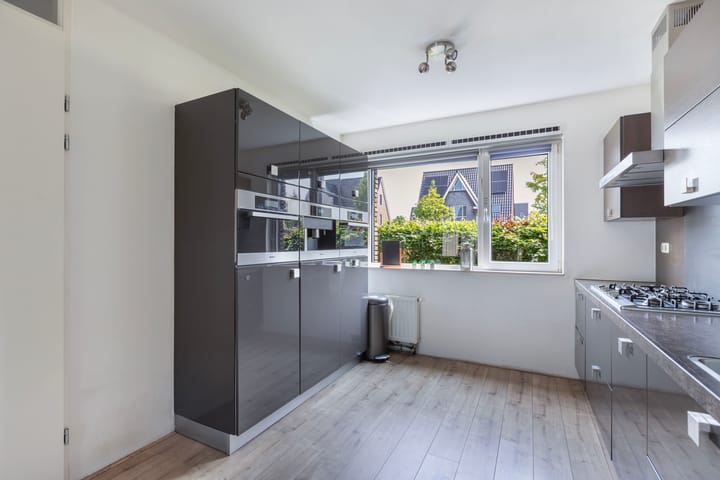 Foto 15 van Annie Zernikeweg 21