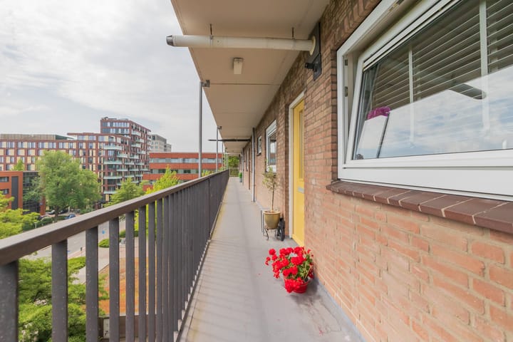 Foto 6 van Mr. G. Groen van Prinstererlaan 323