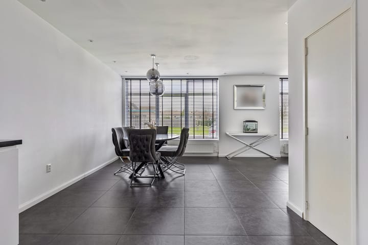 Foto 9 van Vier Ambachtenstraat 10