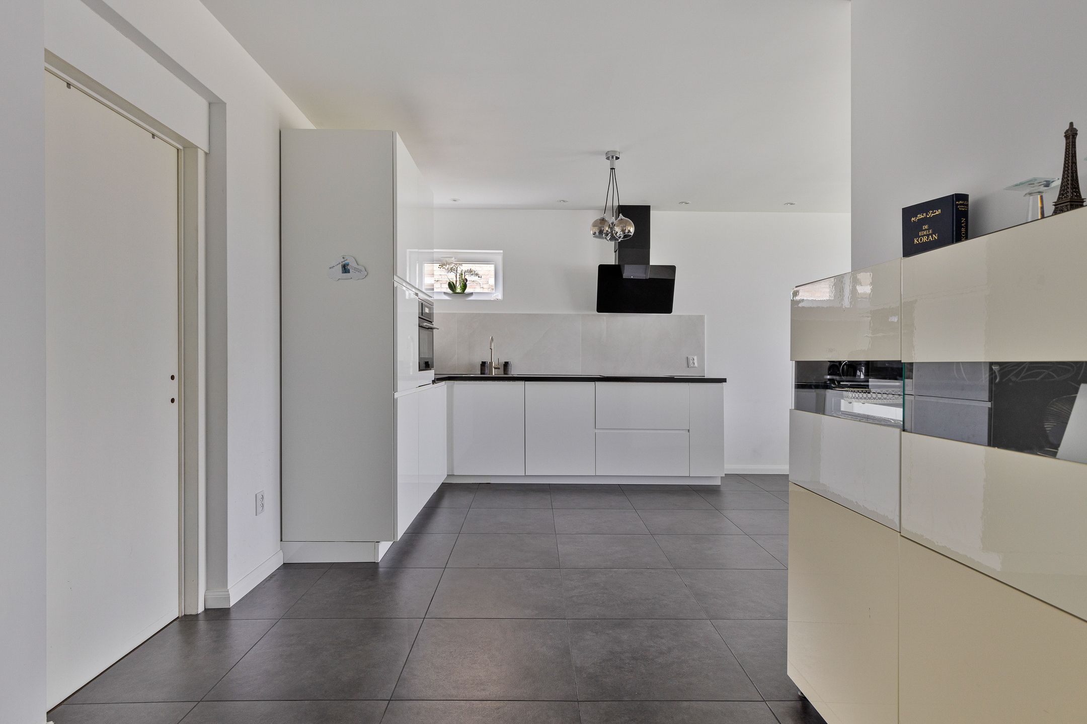 Photo 12 of Vier Ambachtenstraat 10