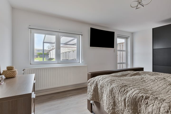 Foto 16 van Vier Ambachtenstraat 10