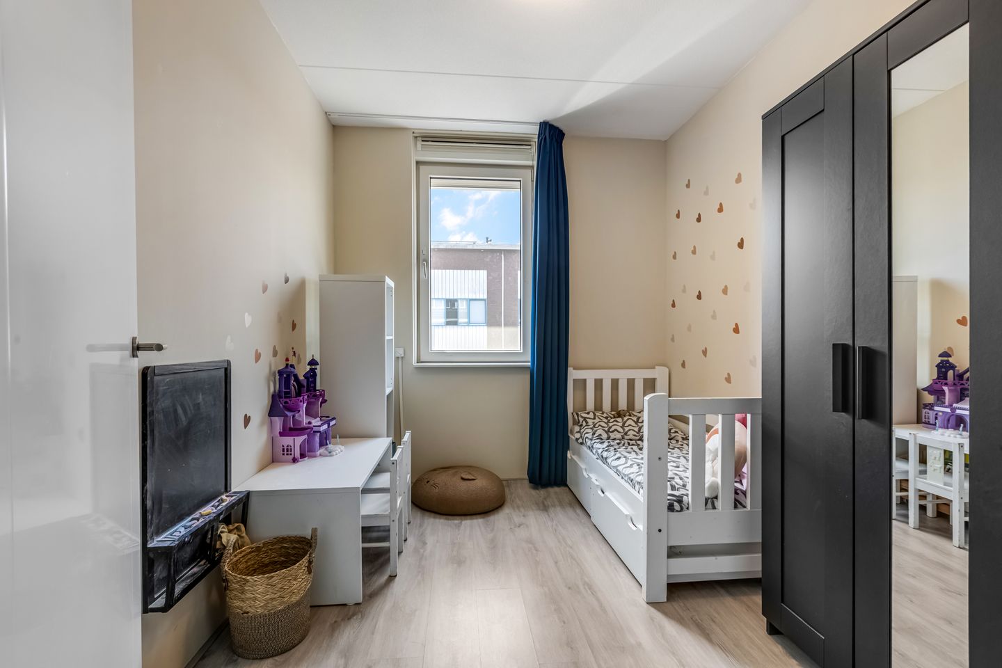 Foto 10 van Hensenhof 8