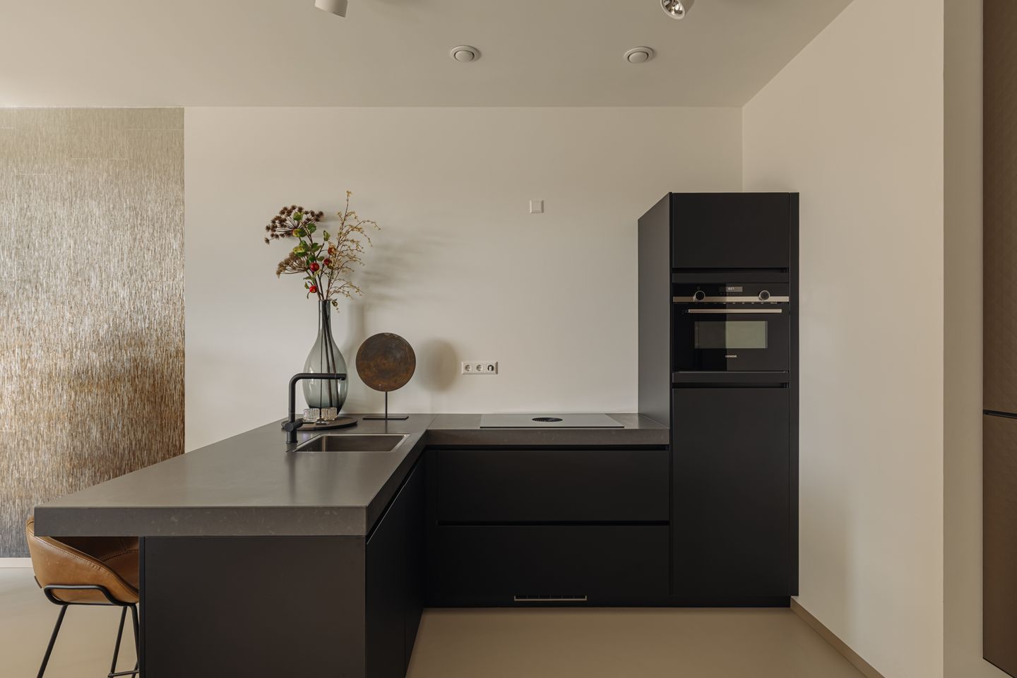 Photo 14 of Rosy Wertheimstraat 79