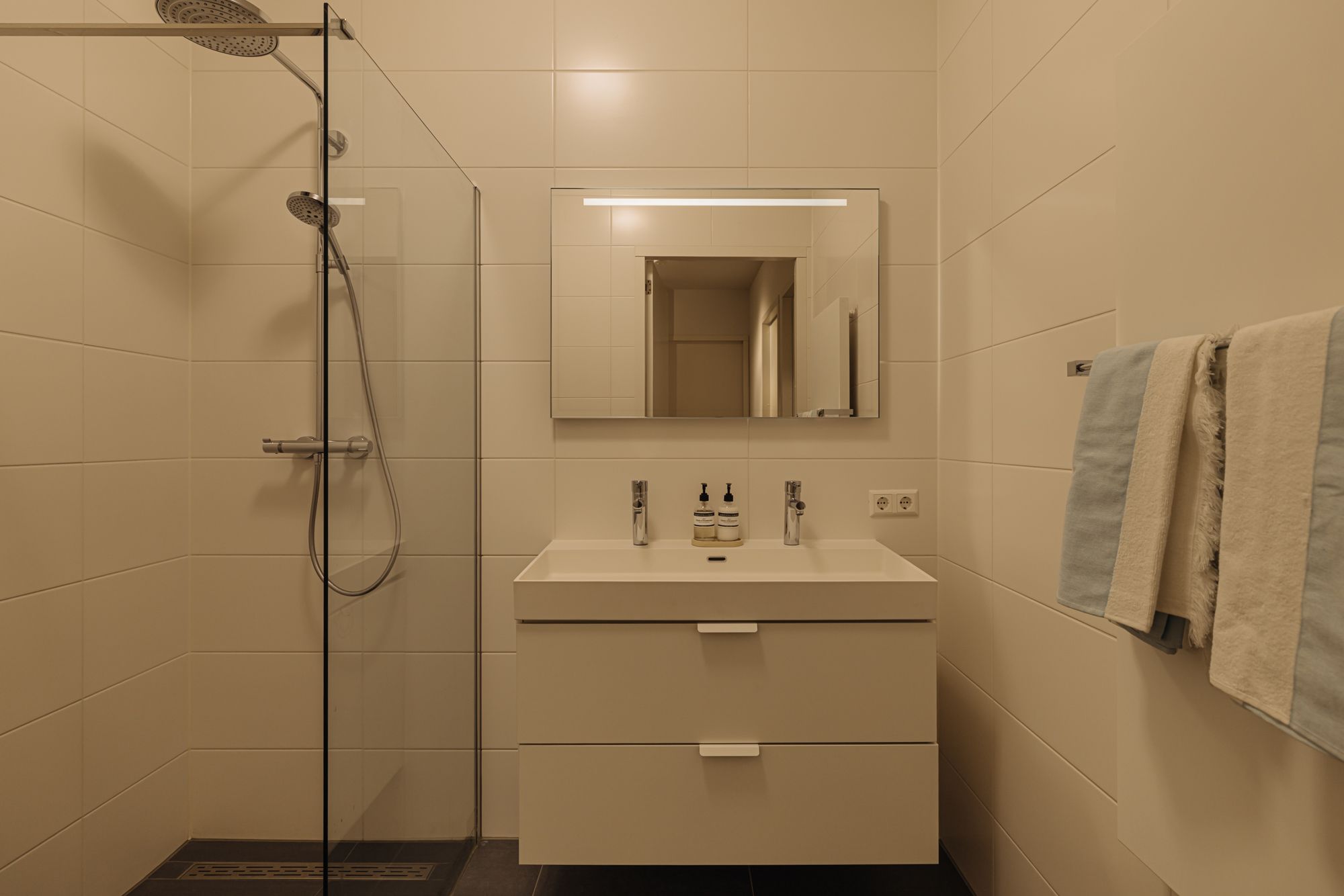 Photo 24 of Rosy Wertheimstraat 79