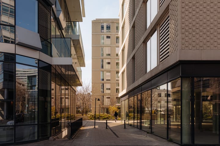 Foto 32 van Rosy Wertheimstraat 79