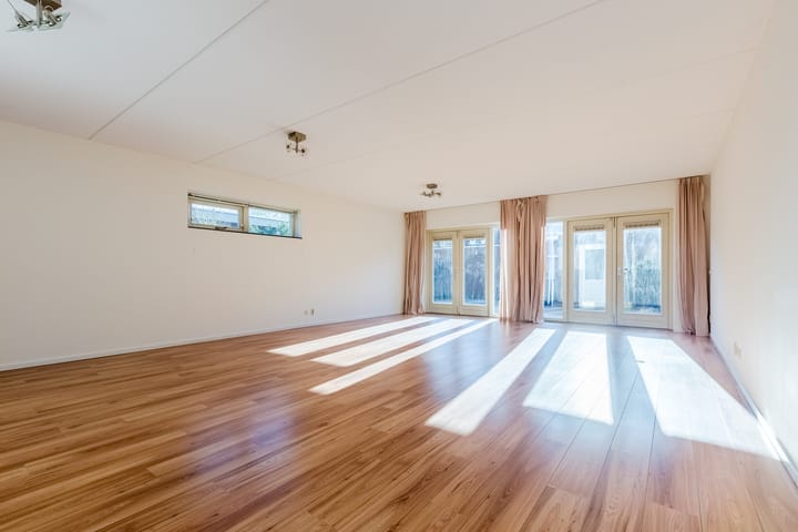 Foto 3 van Annie M.G. Schmidtlaan 7